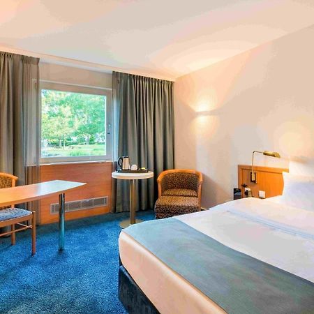 Best Western Plus Hotel Fellbach-Stuttgart Εξωτερικό φωτογραφία