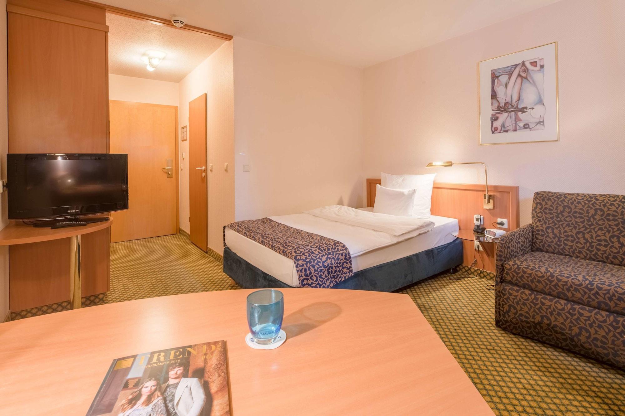 Best Western Plus Hotel Fellbach-Stuttgart Εξωτερικό φωτογραφία