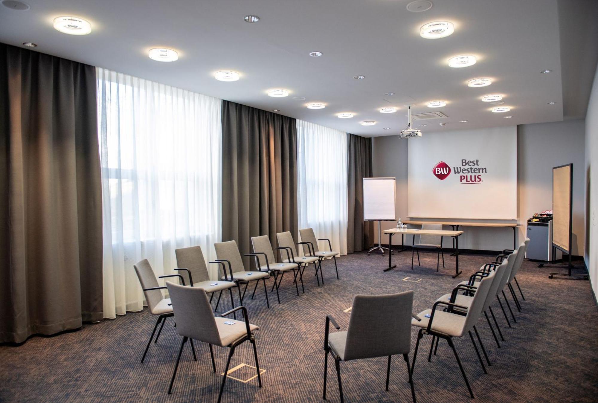 Best Western Plus Hotel Fellbach-Stuttgart Εξωτερικό φωτογραφία